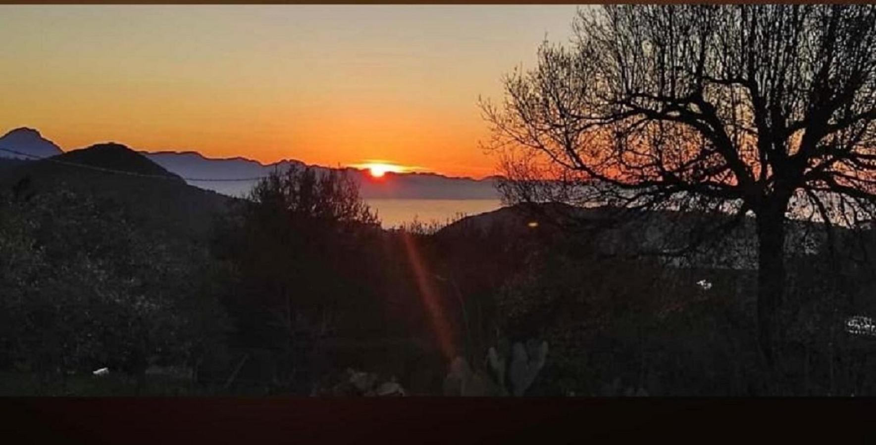Villa Al Presti, Vacanze In Pieno Relax เชฟาลู ภายนอก รูปภาพ